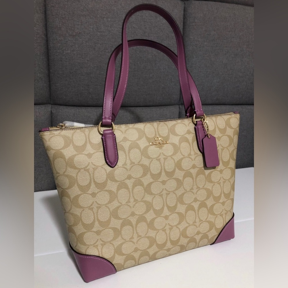NWT!Coach Authentic Signature Shimmer Primose tote